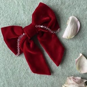Bow barrette